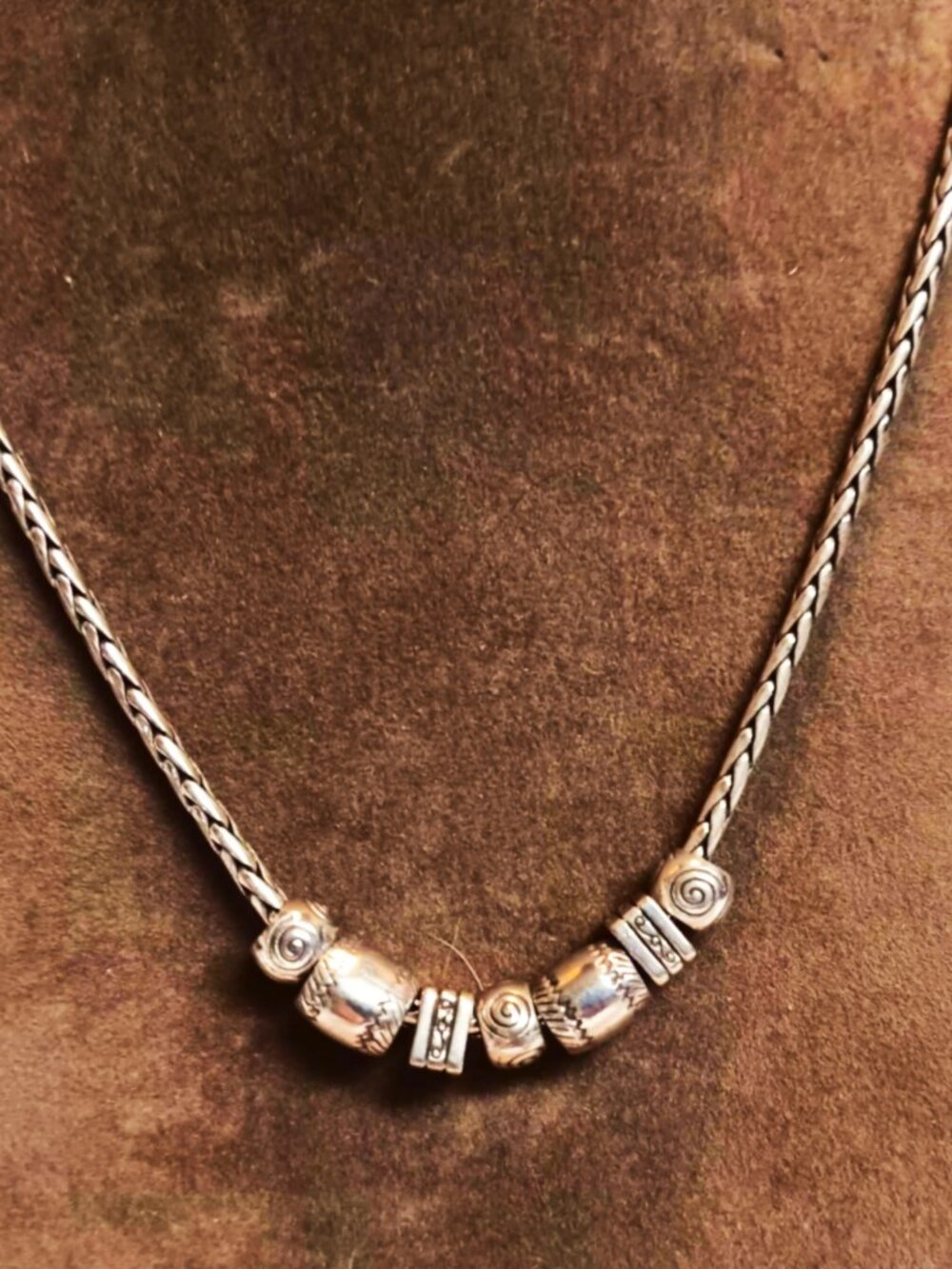 Necklace, Brighton, Calypso, foxtail chain with 7 barrel beads and lobster clasp